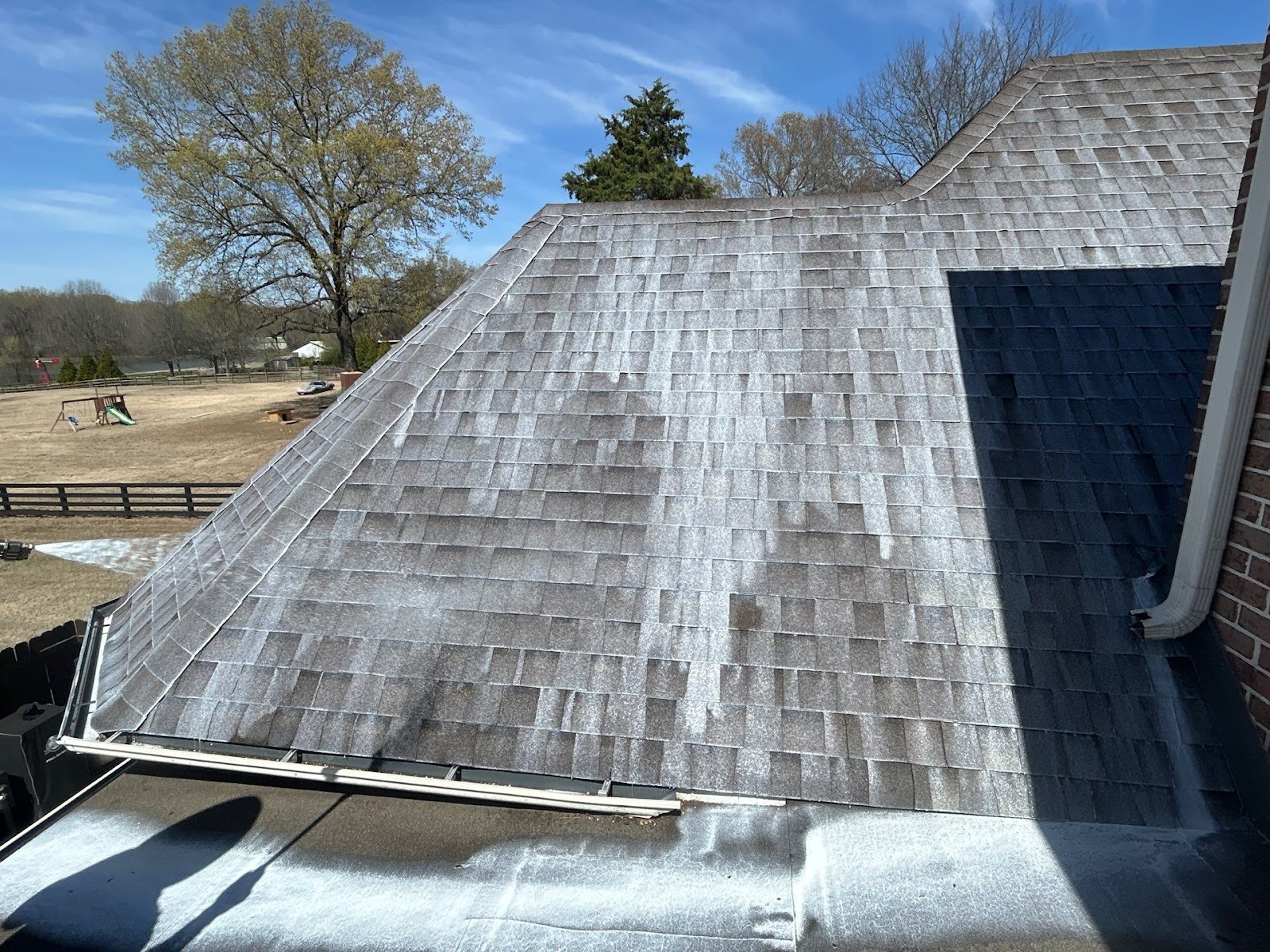 Memphis's humid subtropical climate creates challenges for asphalt shingle roofing systems that...